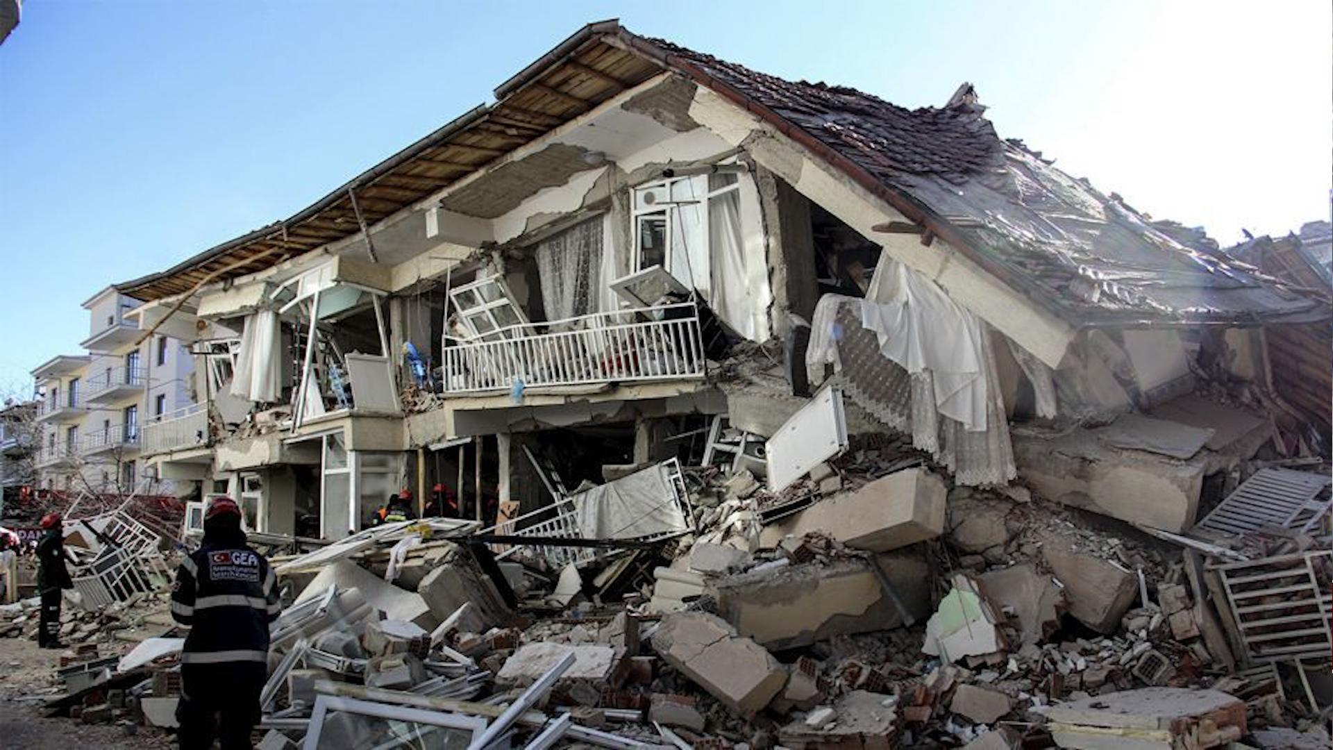 Earthquake Ashley