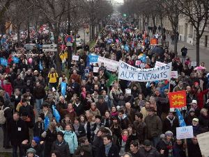 Ֆրանսիայում նույնասեռ ամուսնությունների դեմ բողոքողները ձերբակալվել են