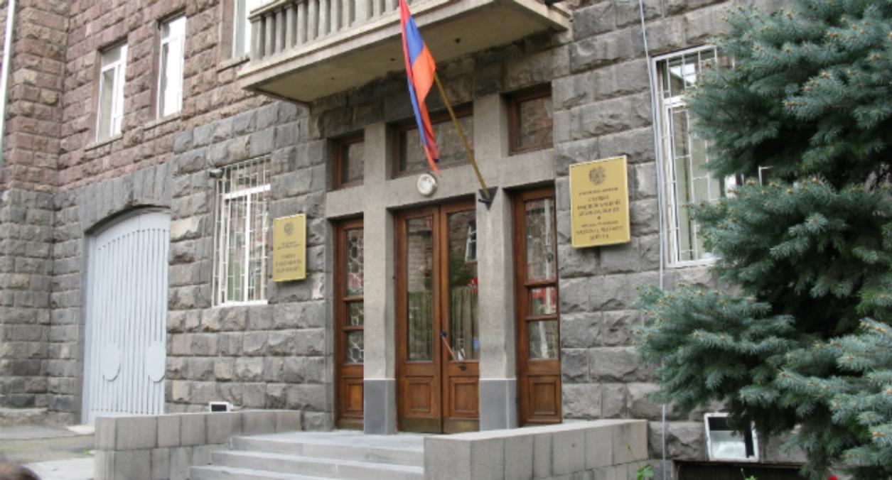 Ավագ դատախազը՝ խոշոր չափերով կաշառք ստանալու գործով մեղադրյալ