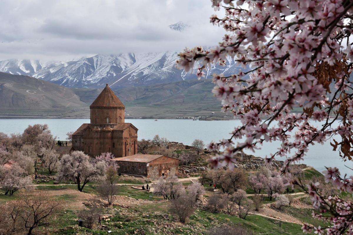Fear, Silence Weigh on Turkey's Armenians after Failed Coup