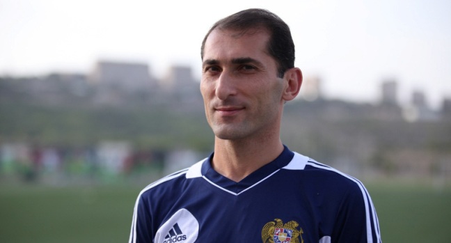 Այսօր Հայաստանի ազգային հավաքականի լեգենդար ավագ Սարգիս Հովսեփյանը դառնում է 40 տարեկան