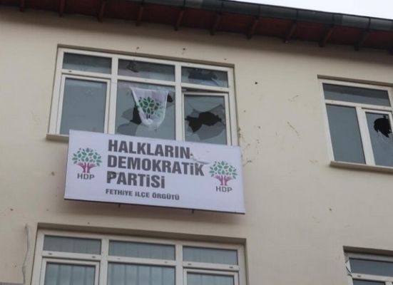 Քրդական կուսակցության գրասենյակները՝ հարձակումների թիրախ Թուրքիայում