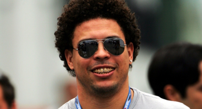 1994 թ. Աշխարհի առաջնությունից հետո Բրազիլիայի մարզիչներից մեկը երջանկությունից այրեց շրթունքներն