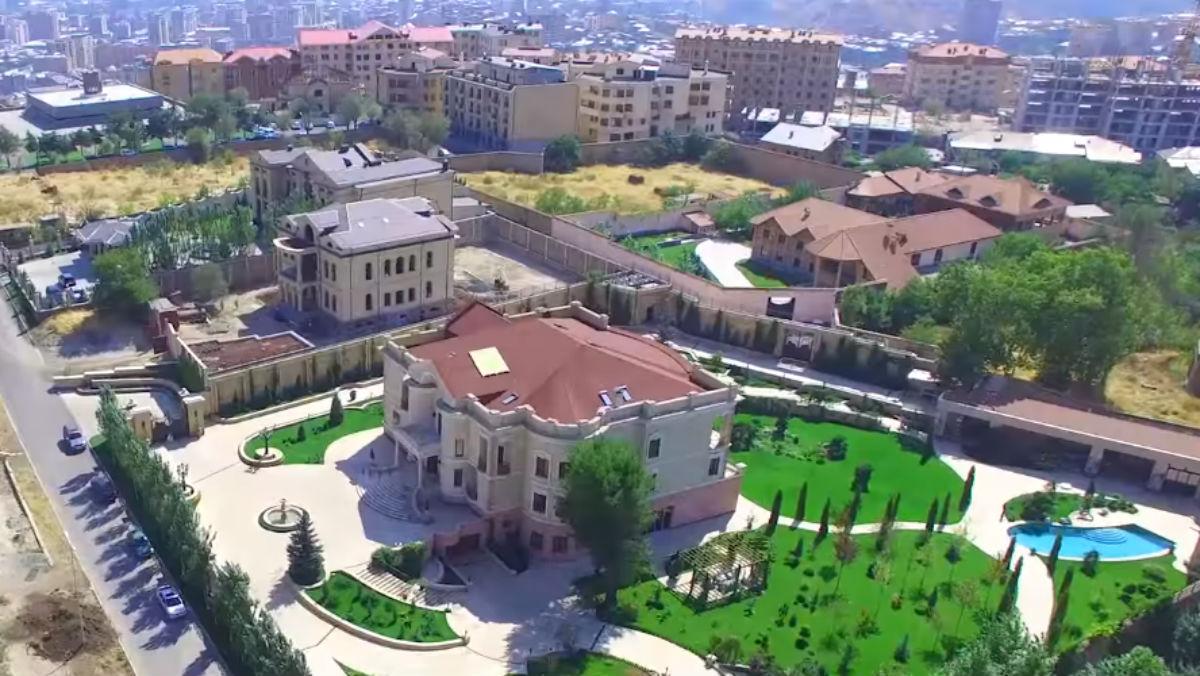 Economic Growth and Corruption: Armenia and the World