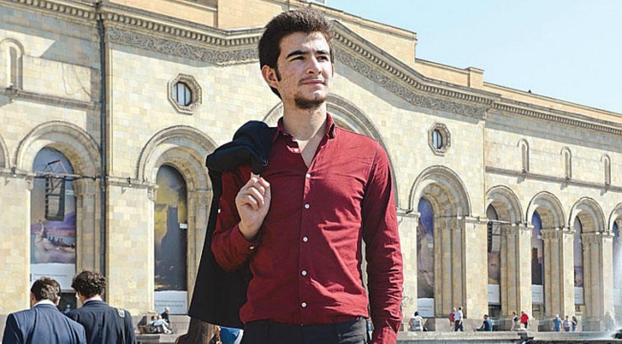 «Երևանը հիասքանչ է». բանտից ազատված թուրք տղան զբոսնել է Երևանում
