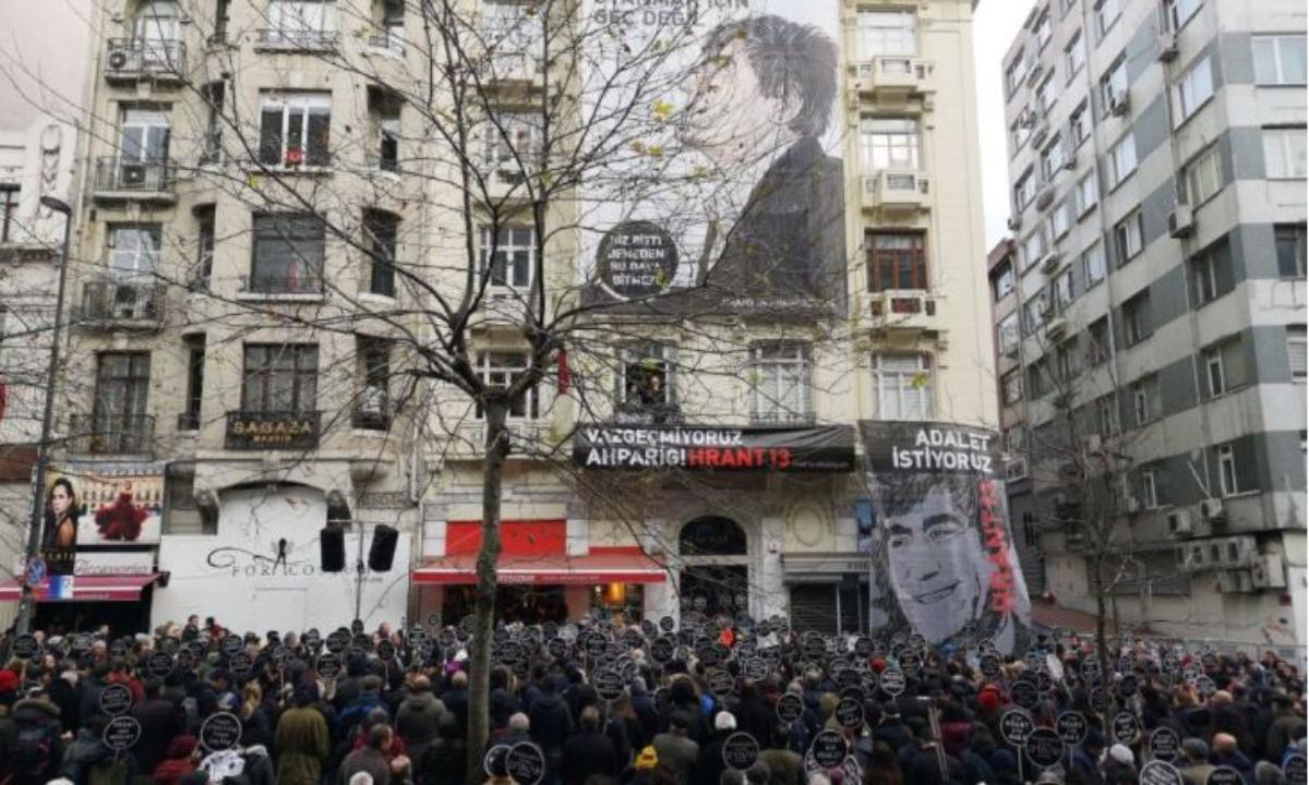 209 Intellectuals, Artists, Politicians Express Support for Hrant Dink Foundation