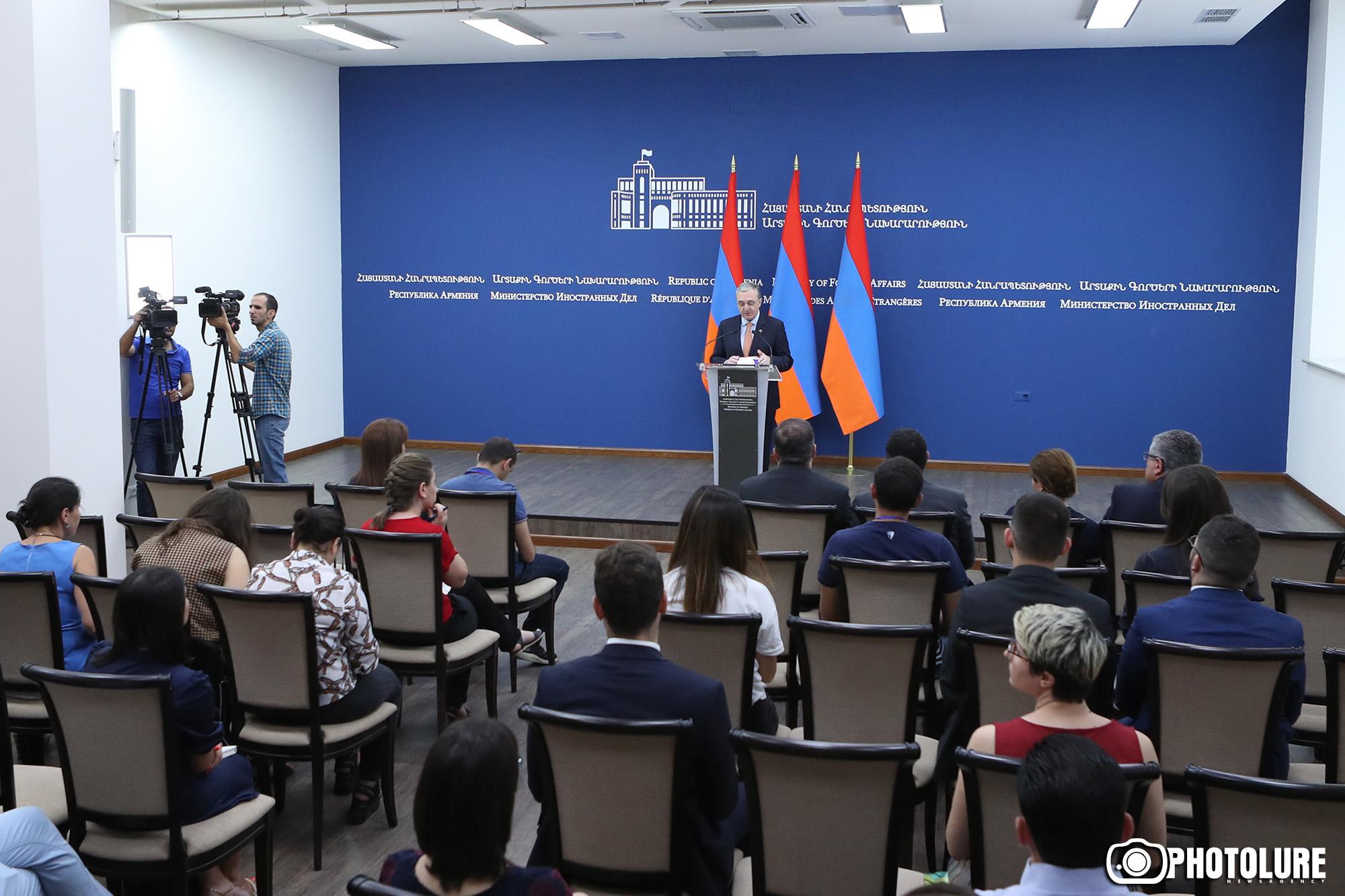 Արտգործնախարարը բացատրել է՝ ինչու Փաշինյանը չի գնացել Լեհաստան