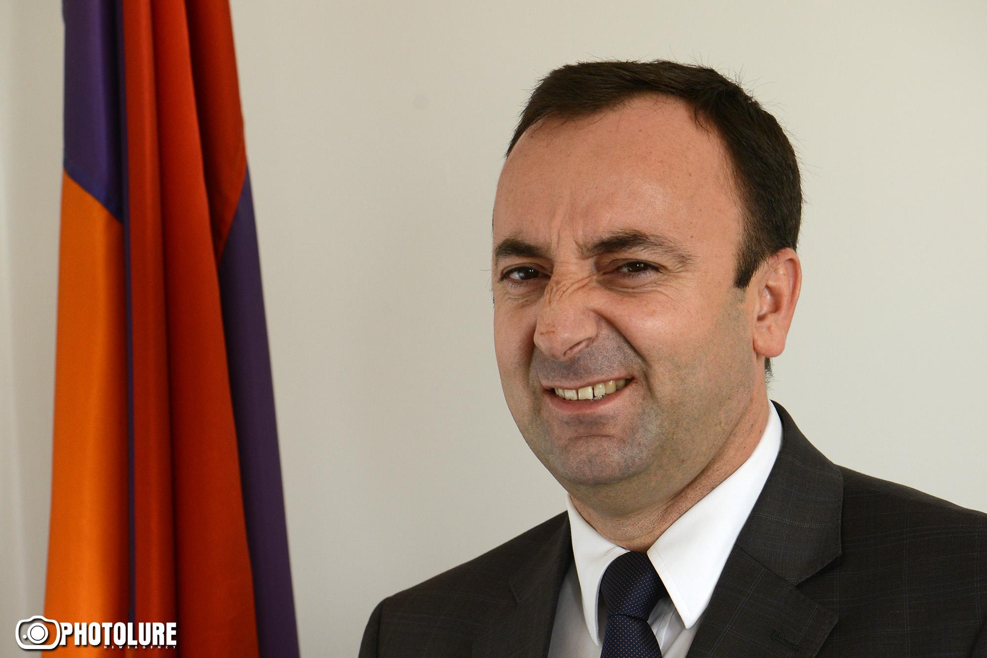 Հրայր Թովմասյանը բացատրել է՝ ինչու չի մասնակցում ԱԺ նիստին