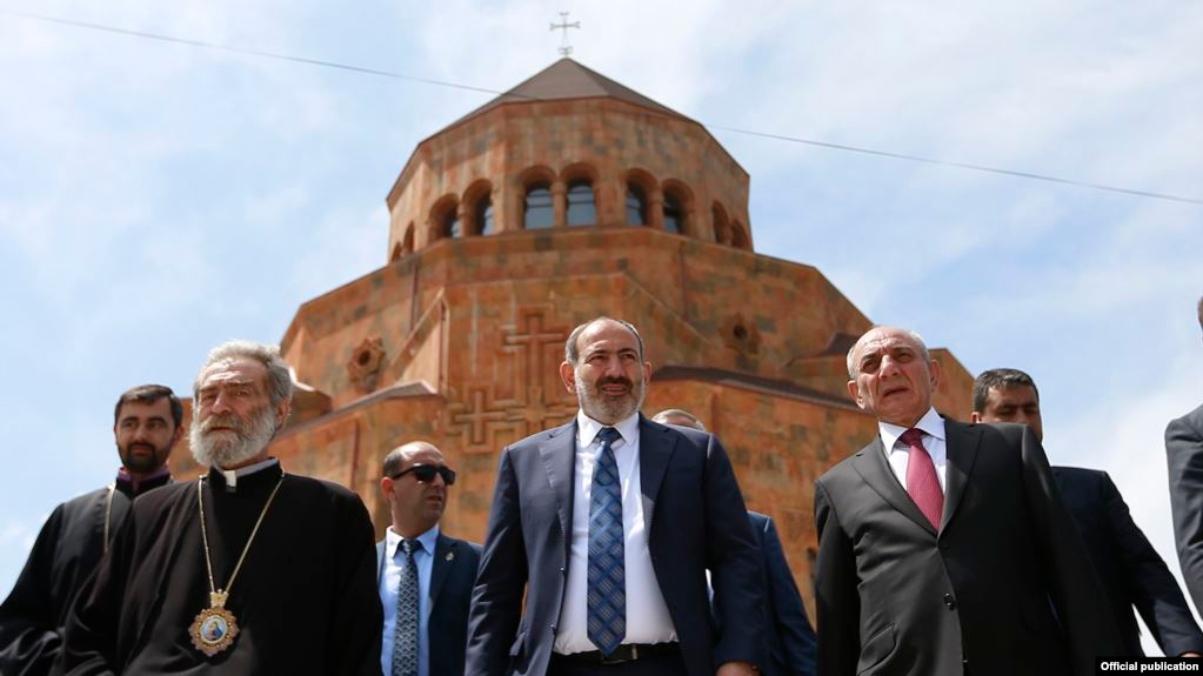 Բակո Սահակյանը դիմելուց մեկ օր առաջ տեղեկացրել է, վերաբերմունքս հայտնել եմ․ Փաշինյանը՝ երաշխավորության մասին