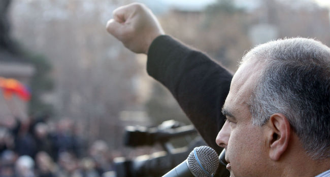 Րաֆֆի Հովհաննիսյանը պահանջում է նախագահի, ոստիկանապետի և ԱԱԾ տնօրենի հրաժարականը