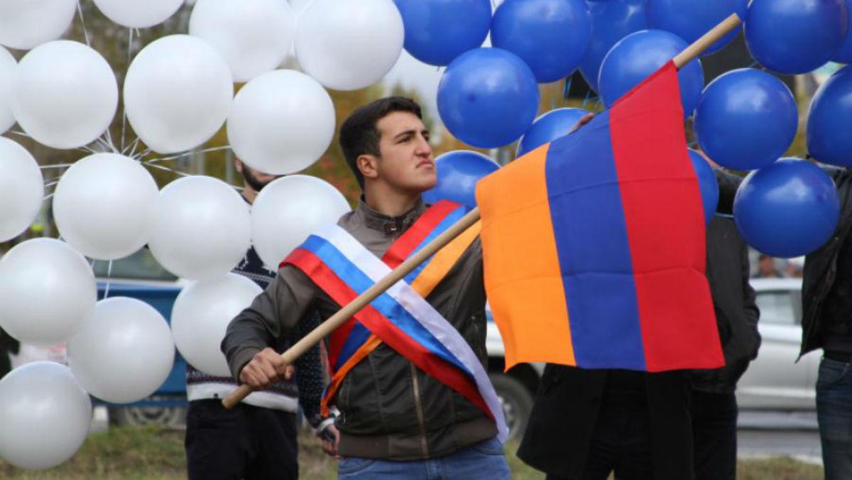 Հայաստանում նվազում են Ռուսաստանը ամենաբարեկամական երկիր համարողները․ հարցում