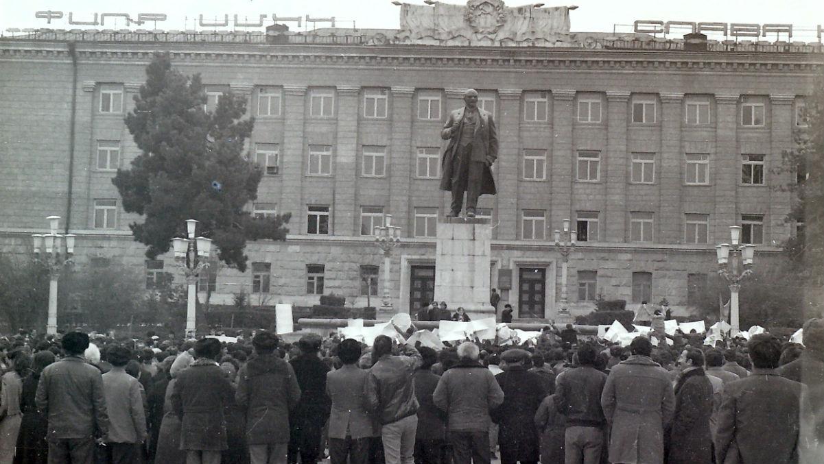1988․ առաջին ցույցերը Արցախում | 1988. The First Demonstrations in Karabakh