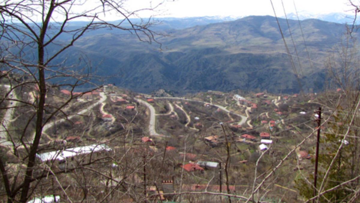 Guerre du Haut-Karabakh: l'Azerbaïdjan attaque Berdzor, le point de contact Arménie-Artsakh