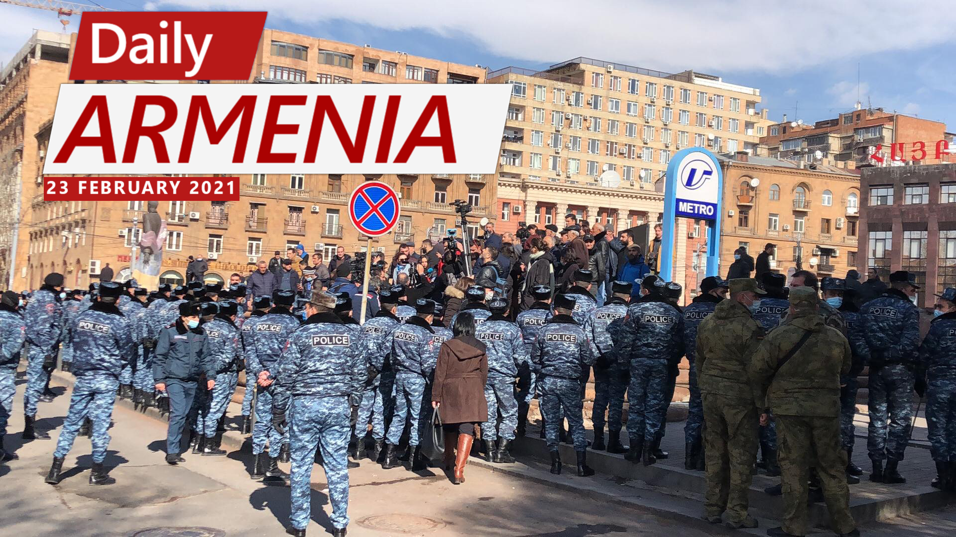 Armenian Police Block Protesters From Approaching Government Buildings