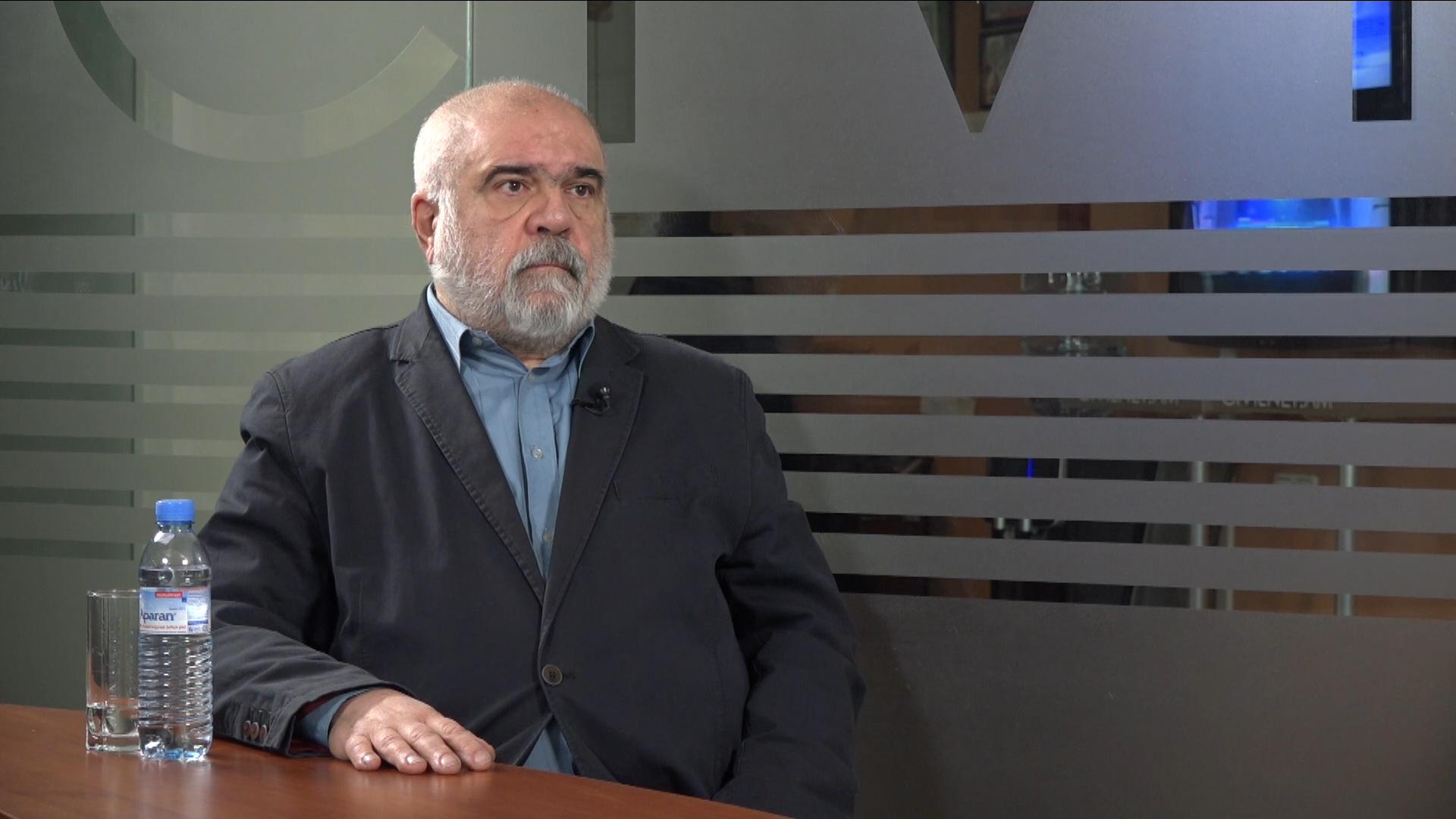 Как работают антирейтинги в армянской политике: беседа с Александром Искандаряном