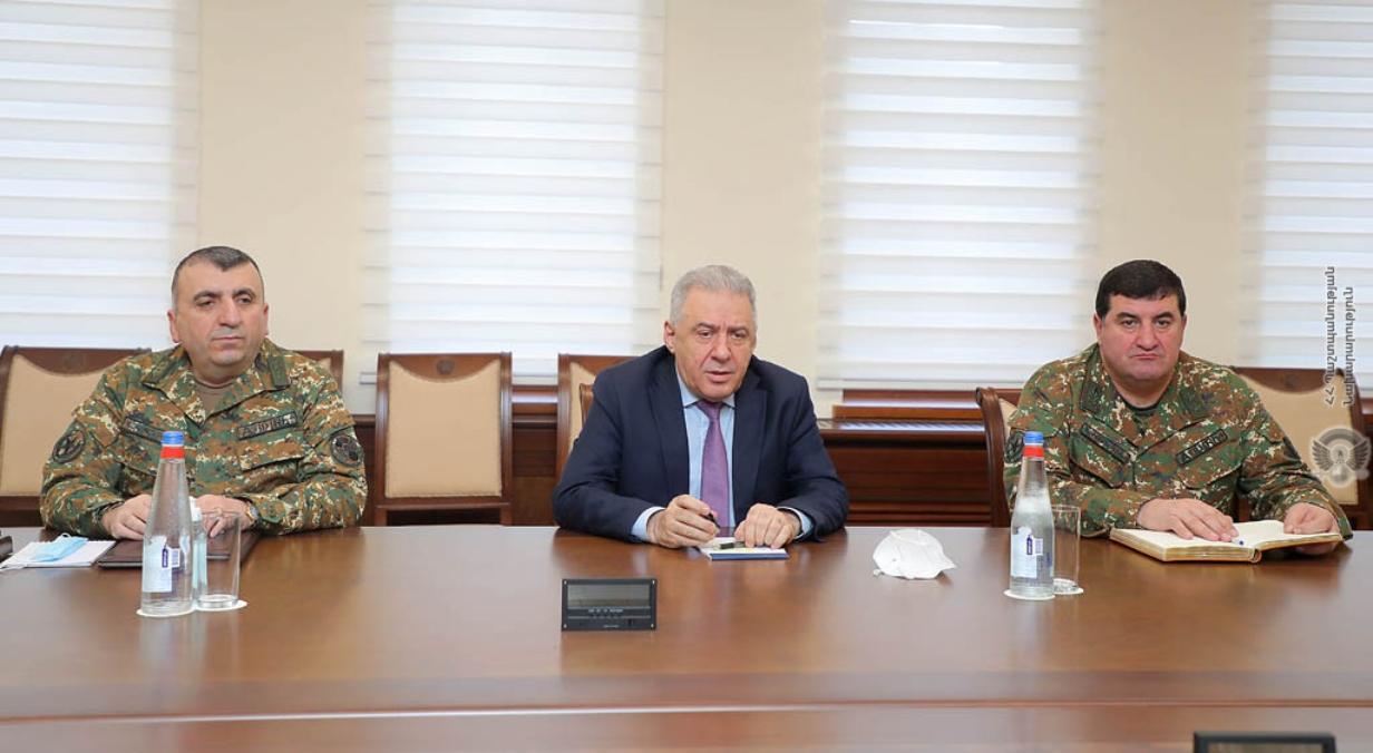 ՀՀ պաշտպանության նախարարն ընդունել է ՌԴ խաղաղապահ զորախմբի հրամանատարին