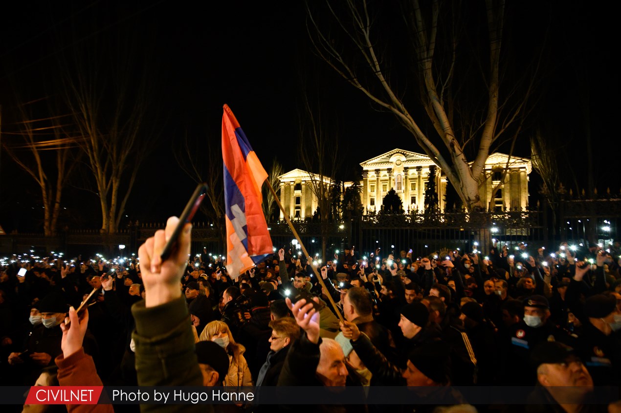 Armenians Want Early Elections — But Under What Government?