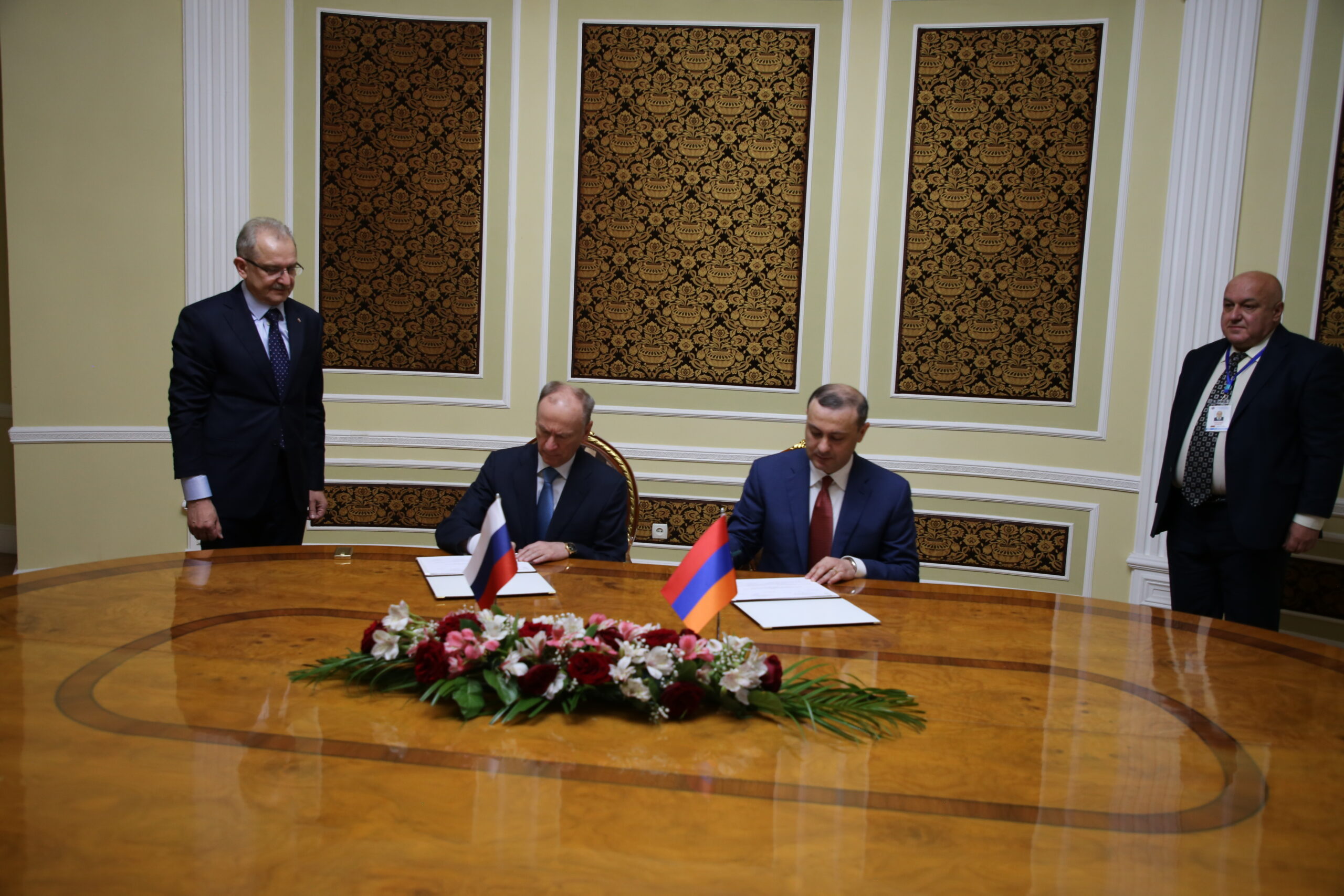 Հանդիպել են Հայաստանի և Ռուսաստանի անվտանգության խորհուրդների քարտուղարները