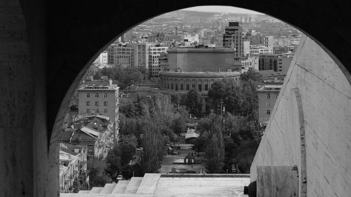 Բնակարանների ու հողերի վաճառքը Երևանում նվազում է, գները՝ իջնում
