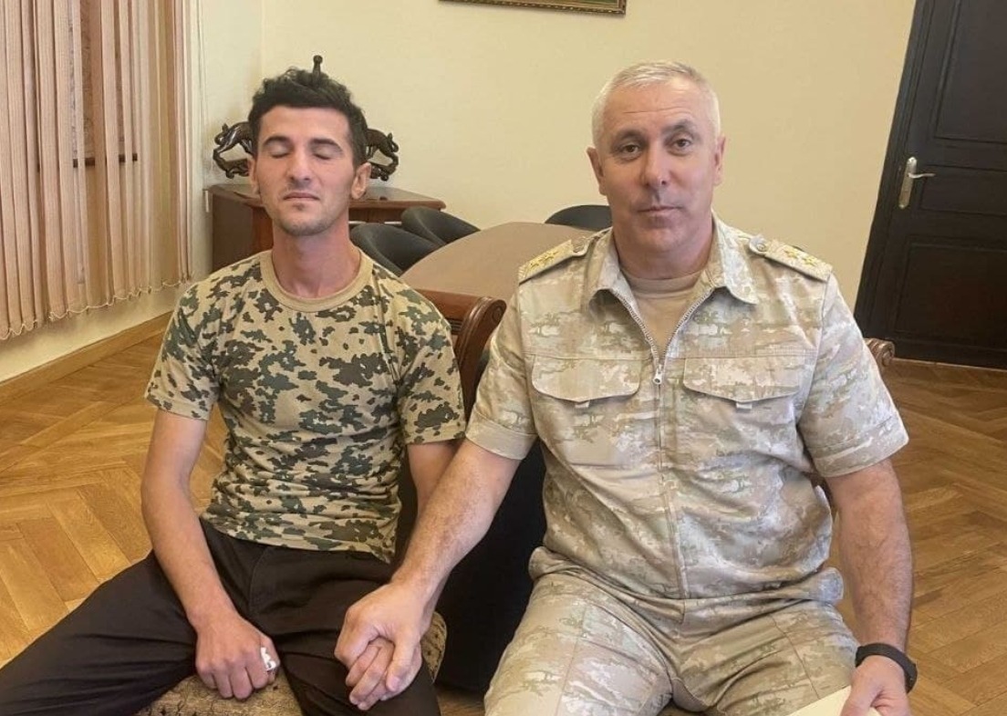 Մուրադովն Արցախում այցելել է ձերբակալված ադրբեջանցի զինծառայողին