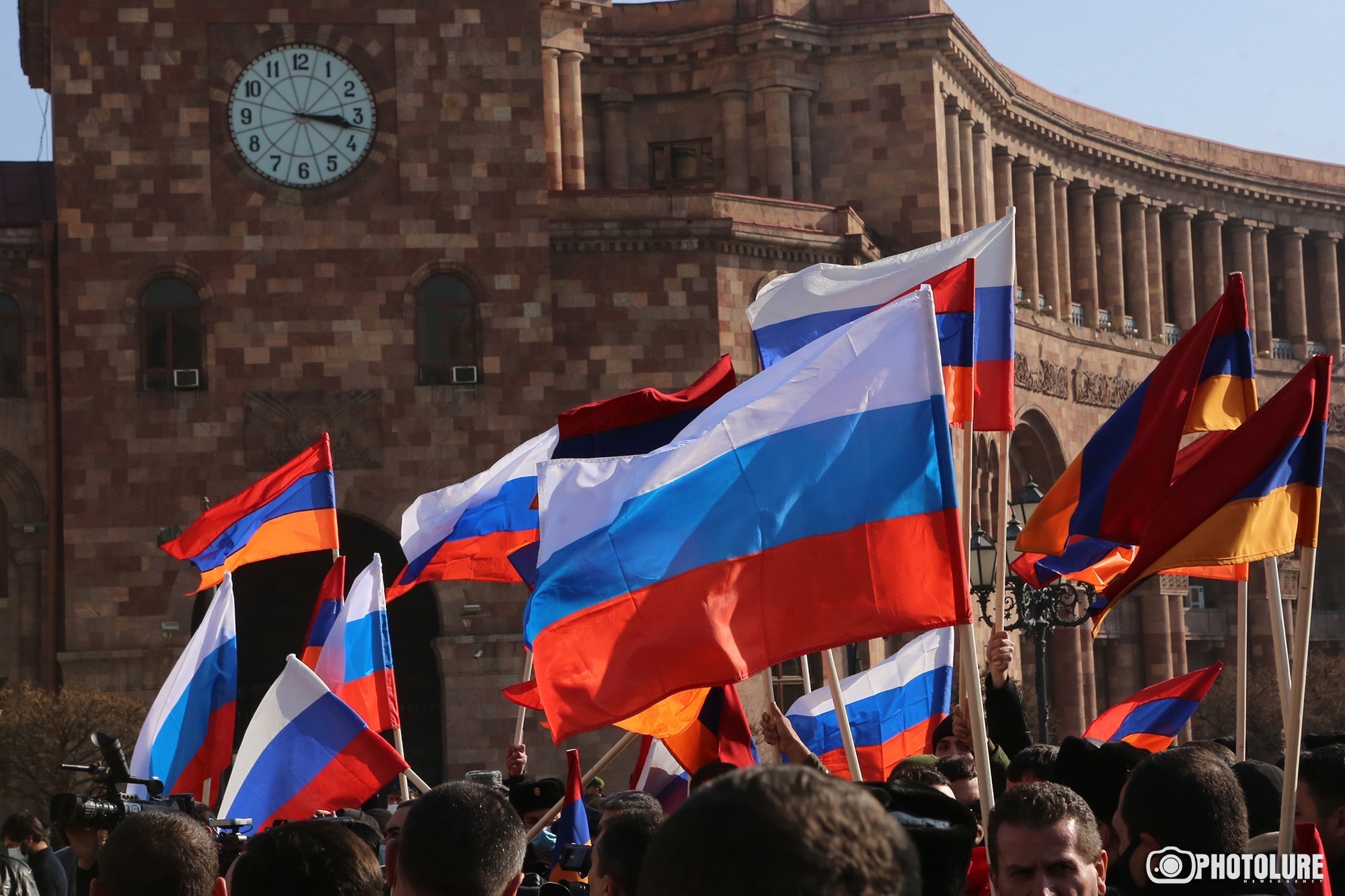 Армения это россия или. Армения и Россия. Армения союзник России. Армения союзник России или нет. Армения Евросоюз.