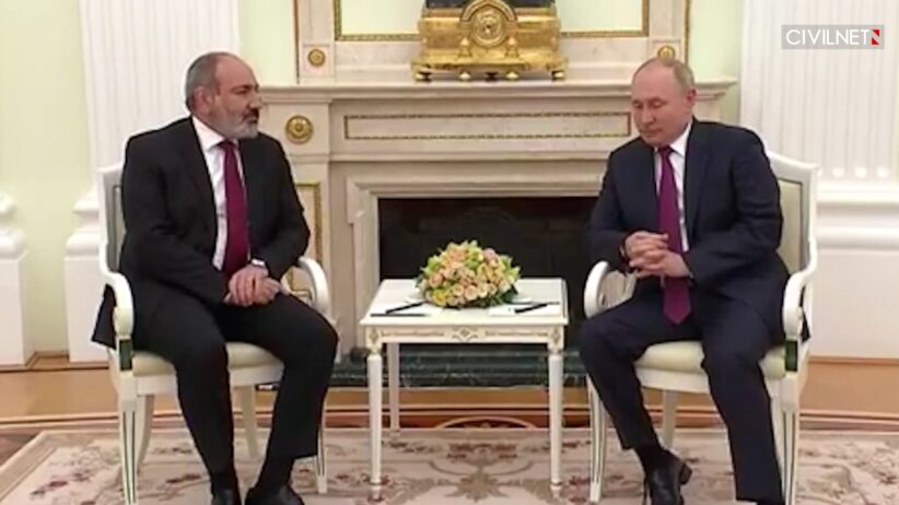 Armenian Prime Minister Nikol Pashinyan and Russian President Vladimir Putin