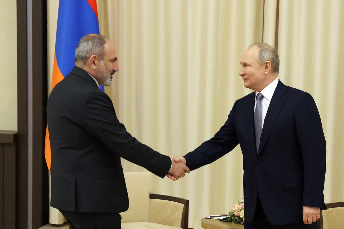 Pashinyan meets with Putin in Moscow to talk Karabakh security, economic ties