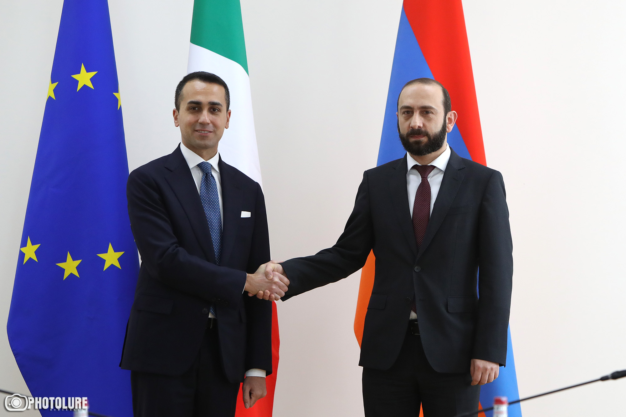Italian foreign minister says Karabakh conflict should be settled through the OSCE Minsk Group