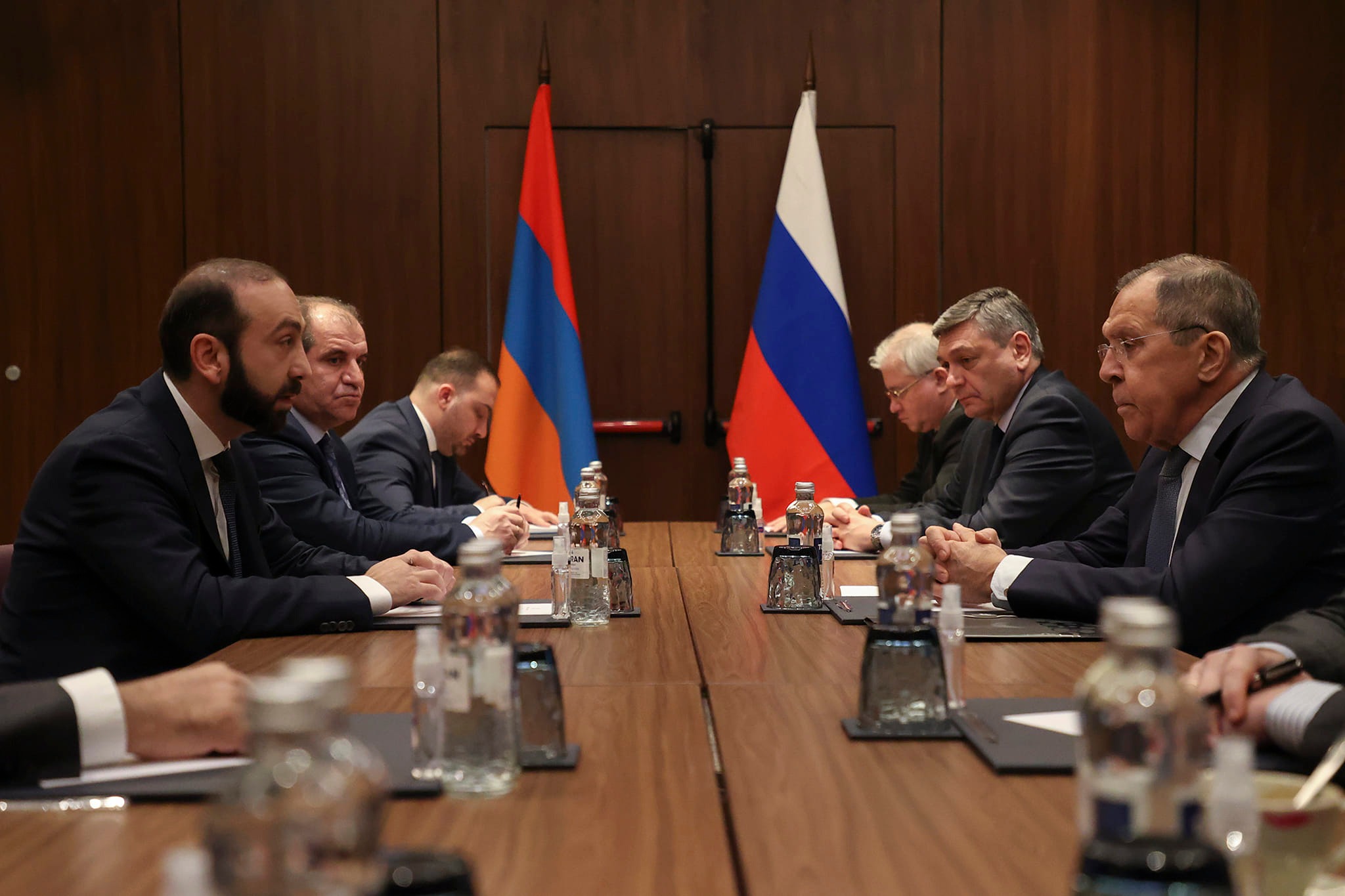 Աստանայում մեկնարկել է Հայաստանի և Ռուսաստանի ԱԳ նախարարների հանդիպումը