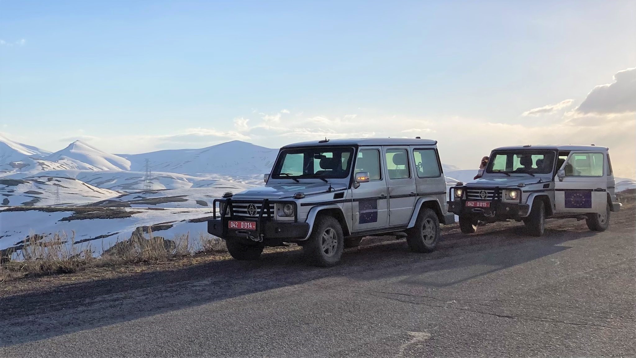 EU prepares for border mission, as Armenia, Azerbaijan spar over reopening transit links