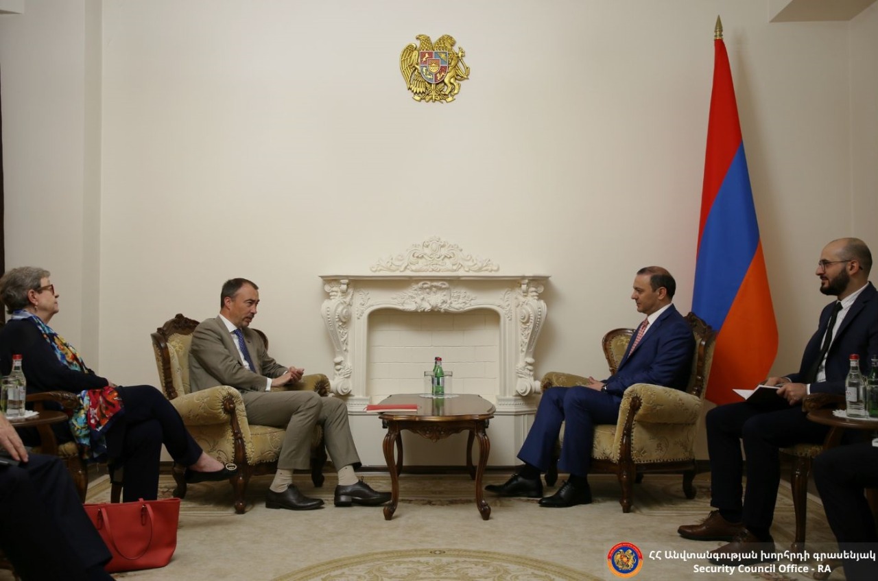 Արմեն Գրիգորյանն ու Տոյվո Կլաարը քննարկել են հայ-ադրբեջանական բանակցային գործընթացը