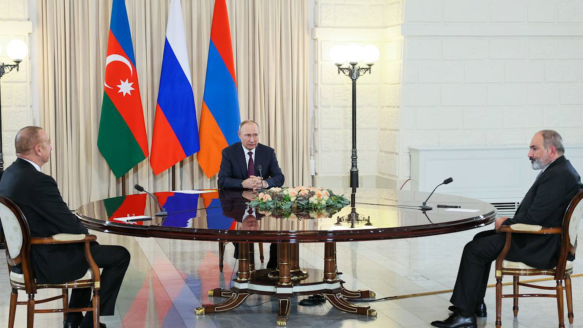 What came out of the Putin-Pashinyan-Aliyev meeting in Sochi?