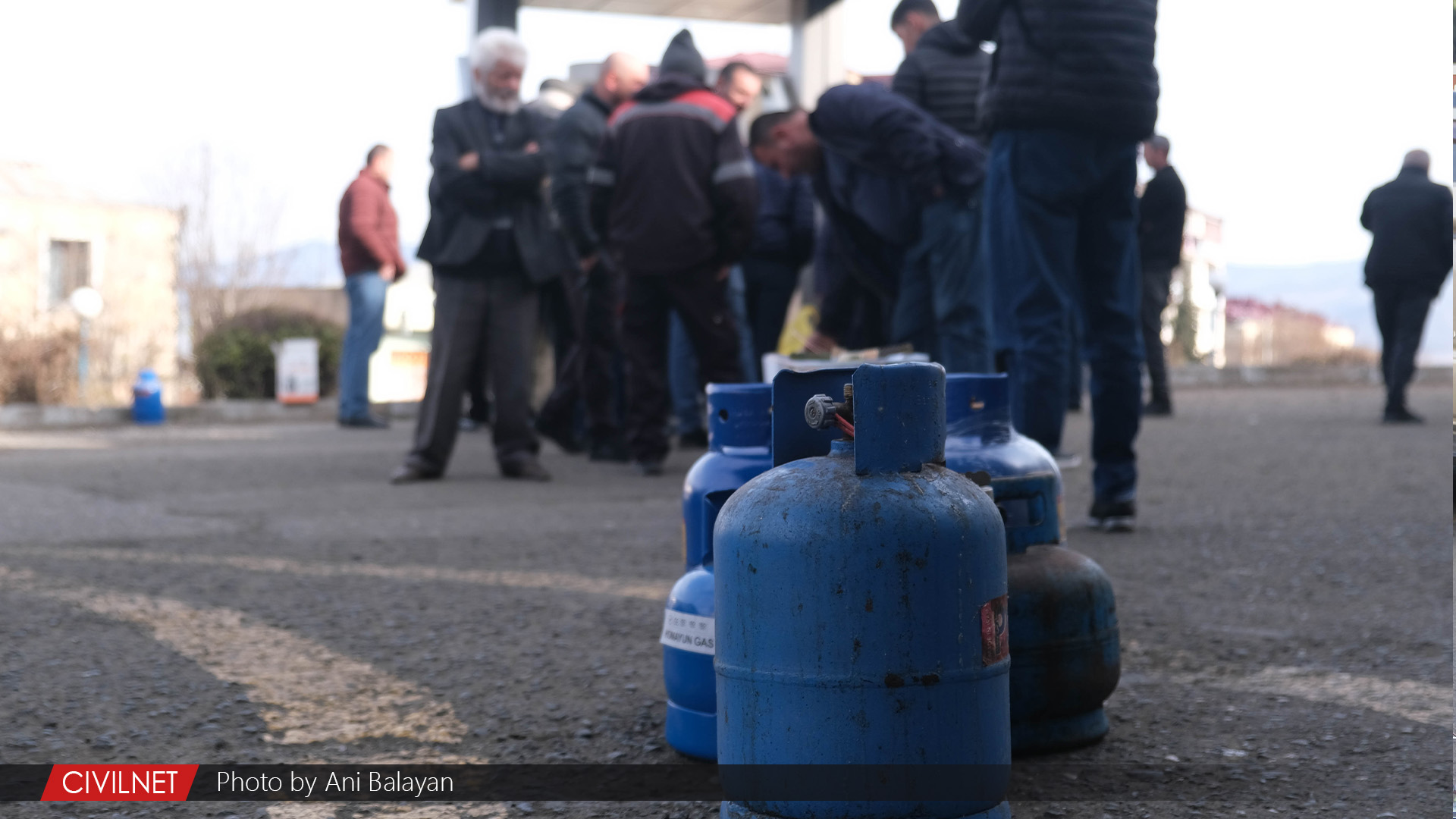 Gas restored in Karabakh, highway remains closed