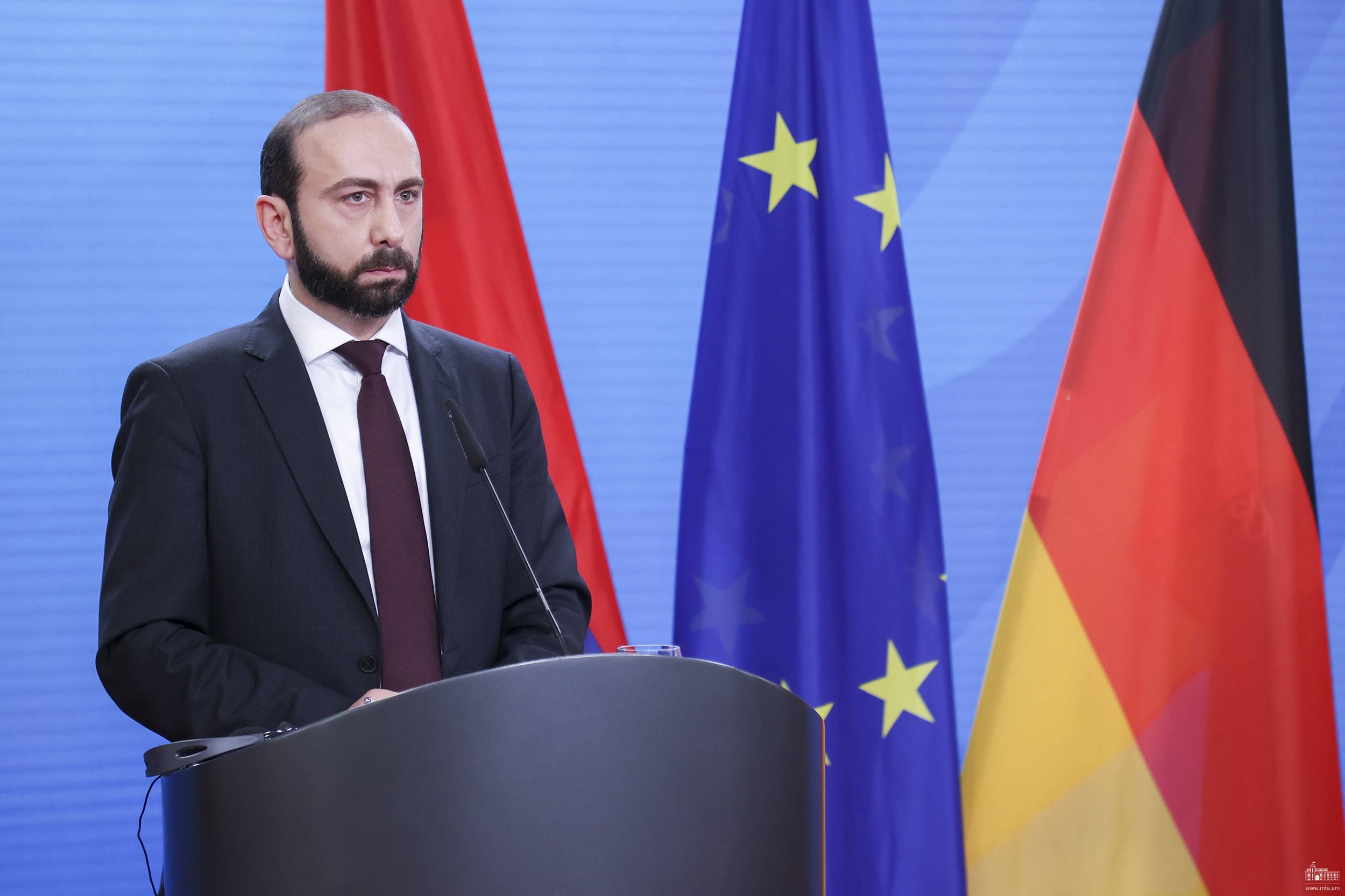 Հայաստանը ստացել է խաղաղության պայմանագրի վերաբերյալ Ադրբեջանի առաջարկները․ Միրզոյան