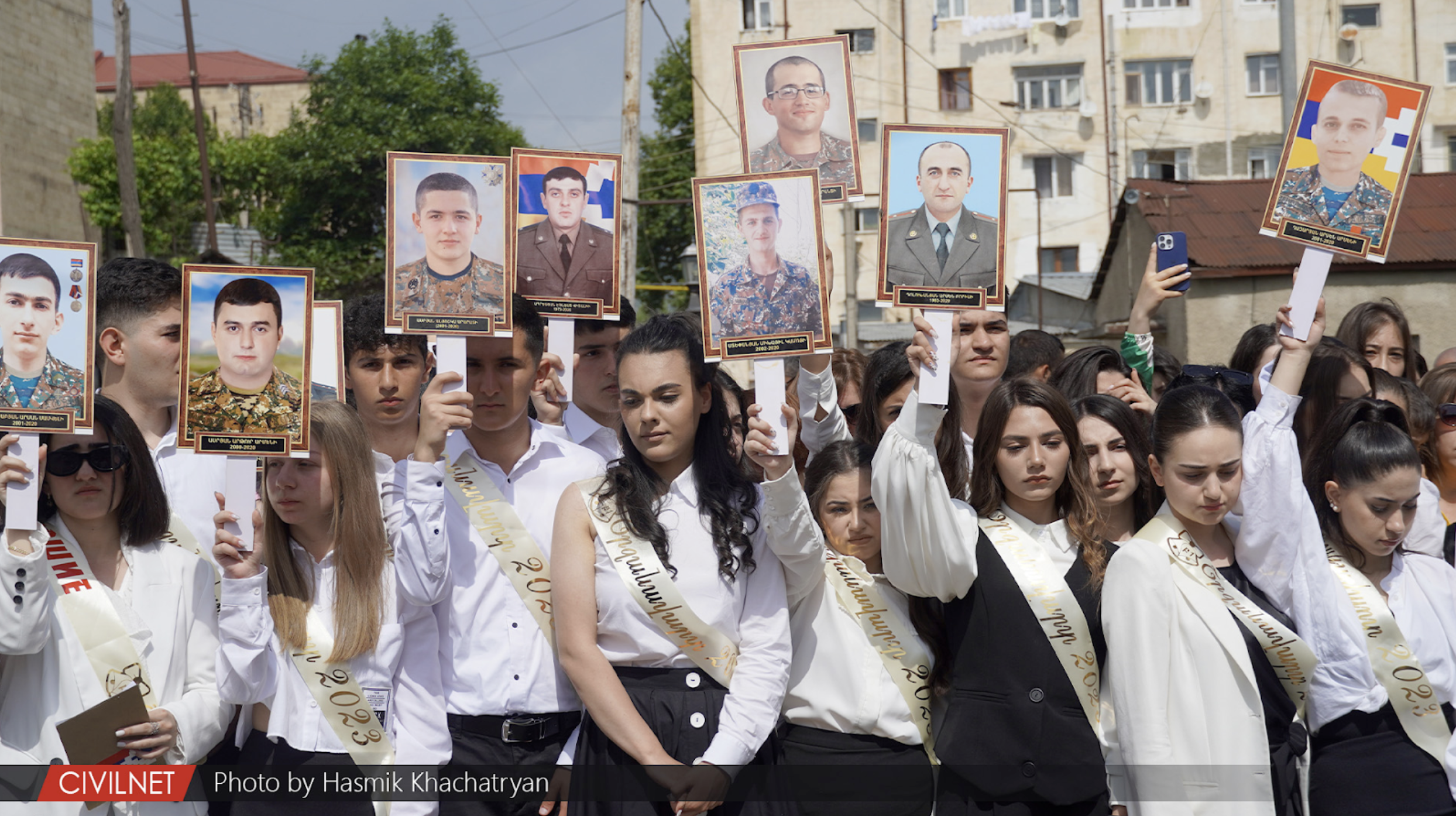 Family Returning to Artsakh Despite the Uncertainity That Awaits Them