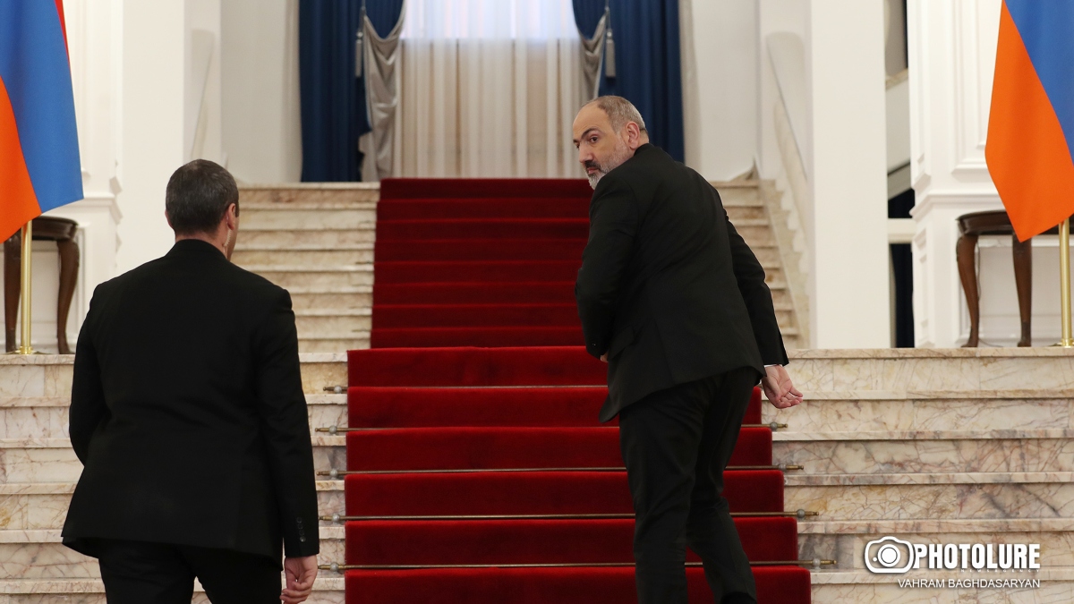 Никол Пашинян должен уйти в отставку, чтобы спасти то, что осталось от суверенитета Армении