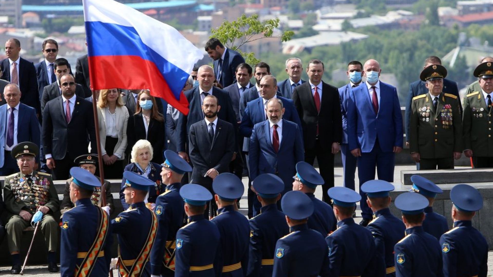 Armenia must avoid becoming entangled in the ‘Russia vs West, democracy vs authoritarianism’ dilemma