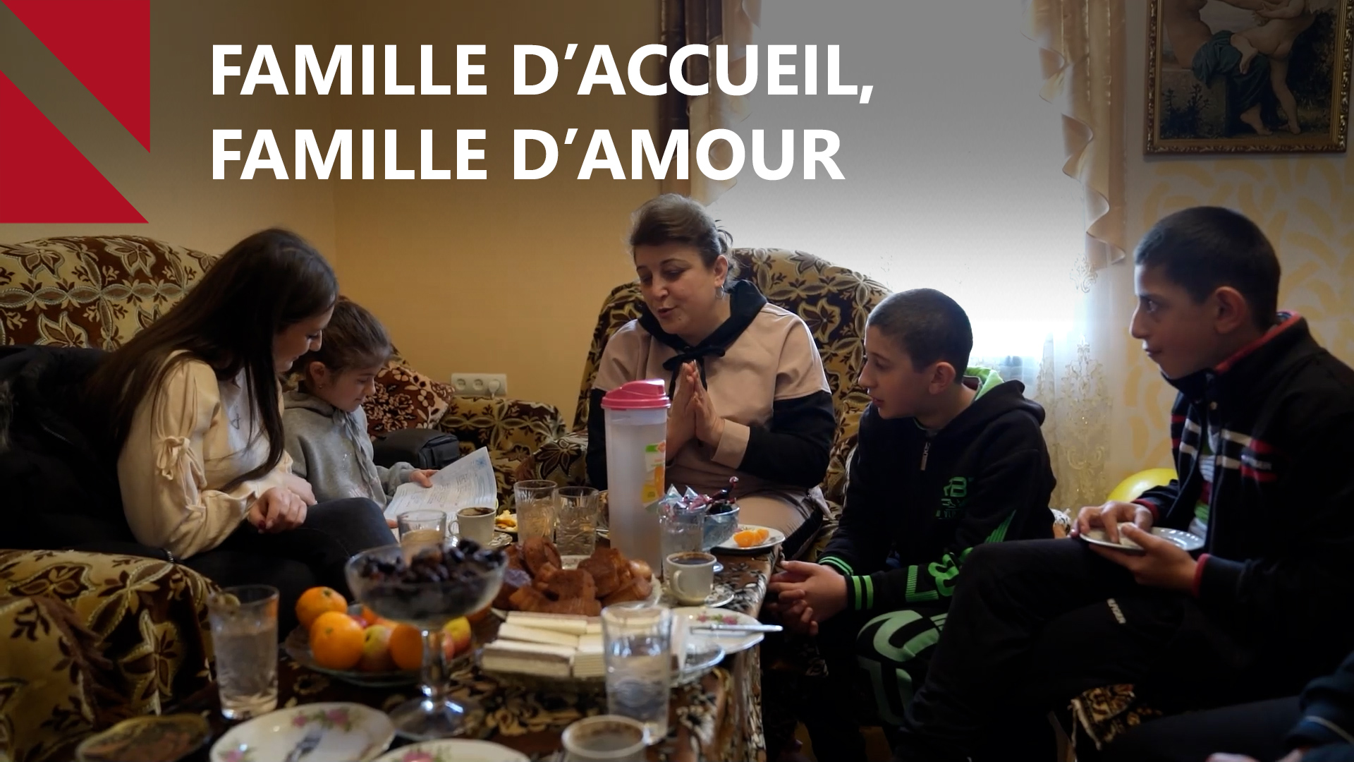 Nouveau foyer pour les petits Lusine, Artur et Avet : familles d’accueil en Arménie
