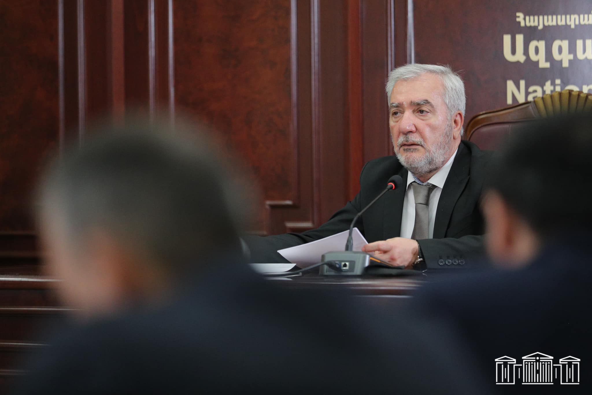 Շուրթերդ մաքրի՛ր, Անդրանիկ Քոչարյան