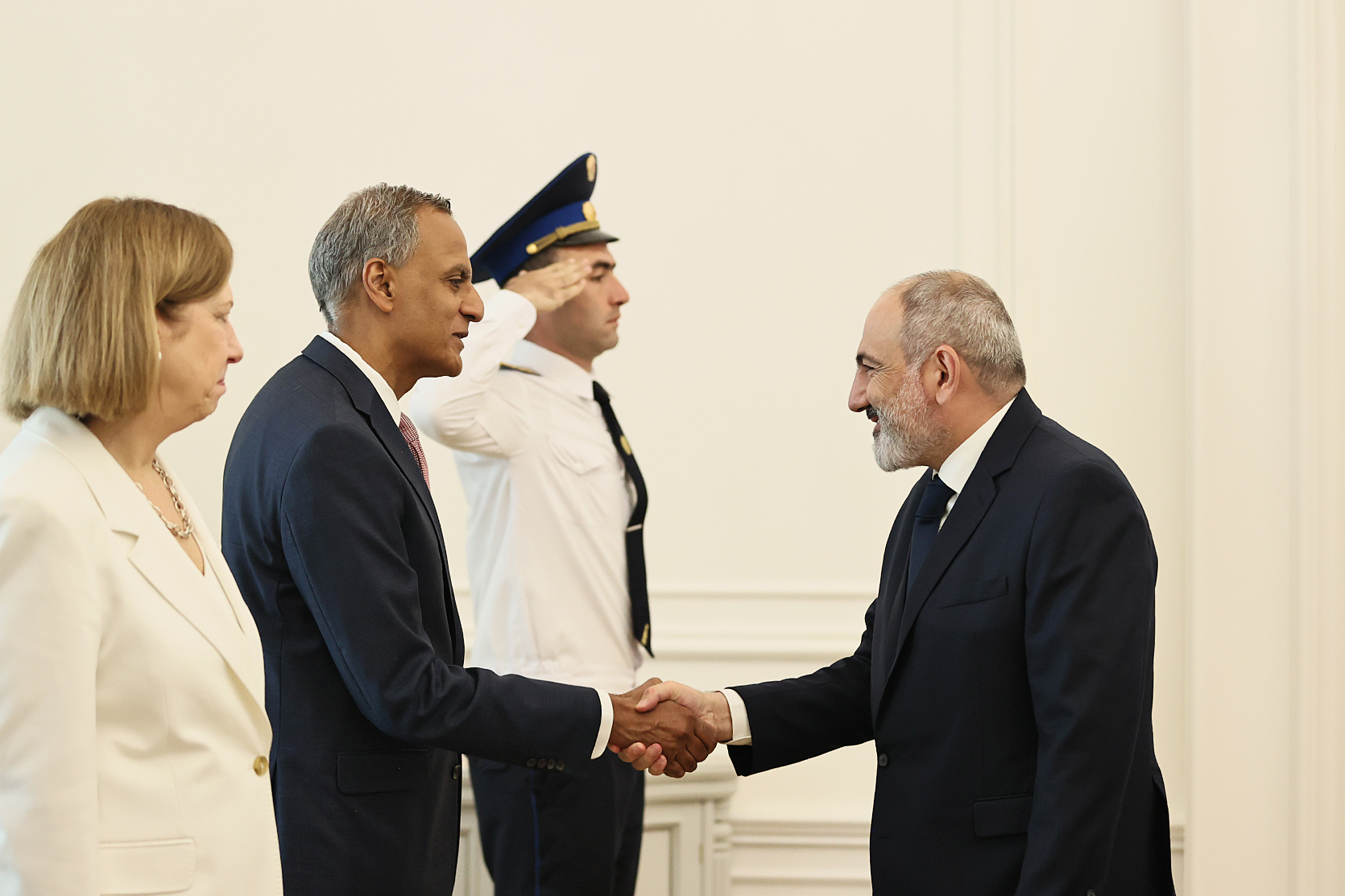 Փաշինյանը ԱՄՆ պետքարտուղարի տեղակալի հետ քննարկել է խաղաղության պայմանագրի, սահմանազատման հարցերը