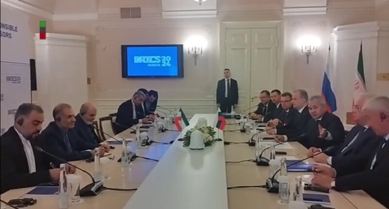 Շոյգուն իրանցի գործընկերոջ հետ քննարկել է «միջանցքի» և այլ հարցեր