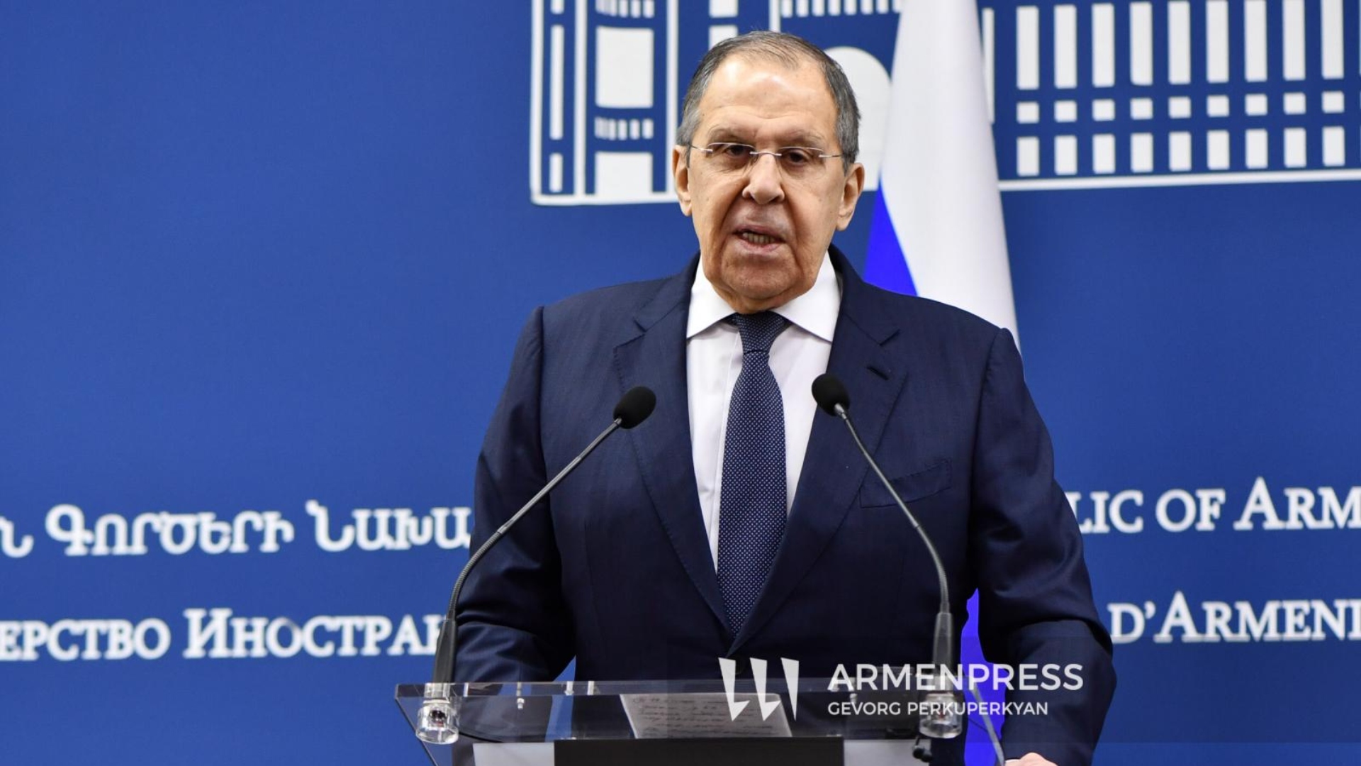 Lavrov à Erevan: l’Arménie devrait tenir compte de l’hostilité de la France à l’égard de la Russie avant de s’appuyer sur elle